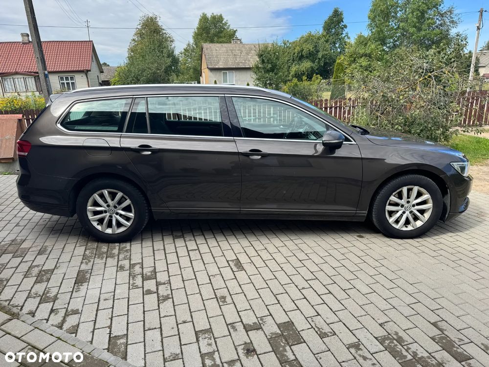 Volkswagen Passat Variant 2.0 TDI SCR BlueMotion Highline - 8