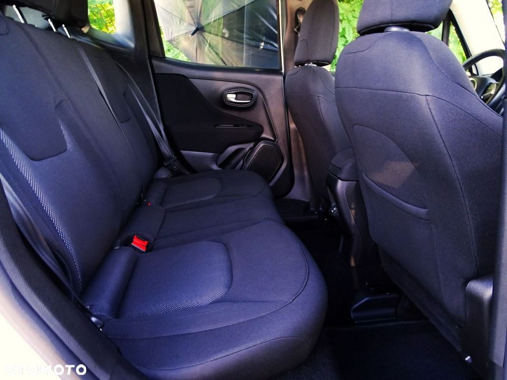 Jeep Renegade - 18