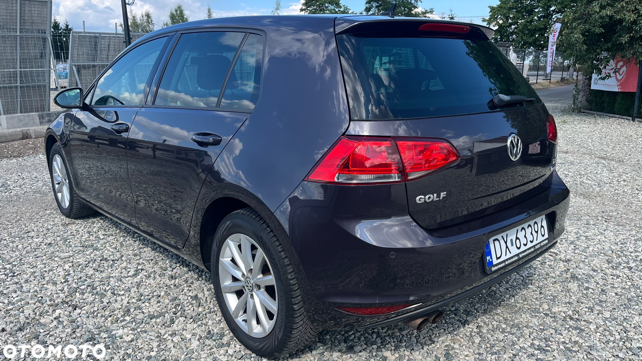 Volkswagen Golf 1.4 TSI BlueMotion Technology DSG Lounge - 4