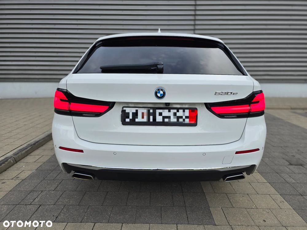 BMW Seria 5 530e Luxury Line sport - 7