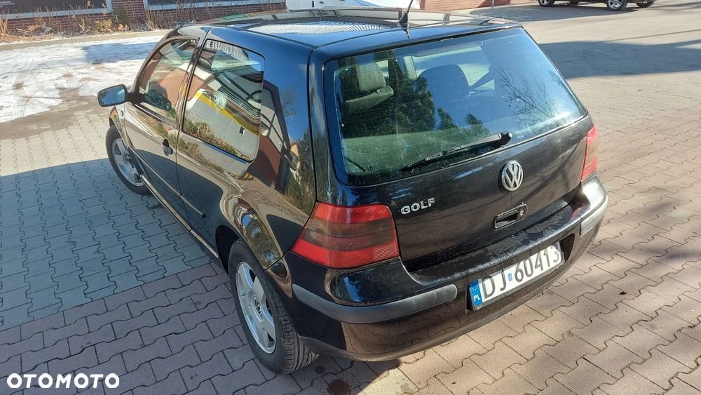 Volkswagen Golf - 5