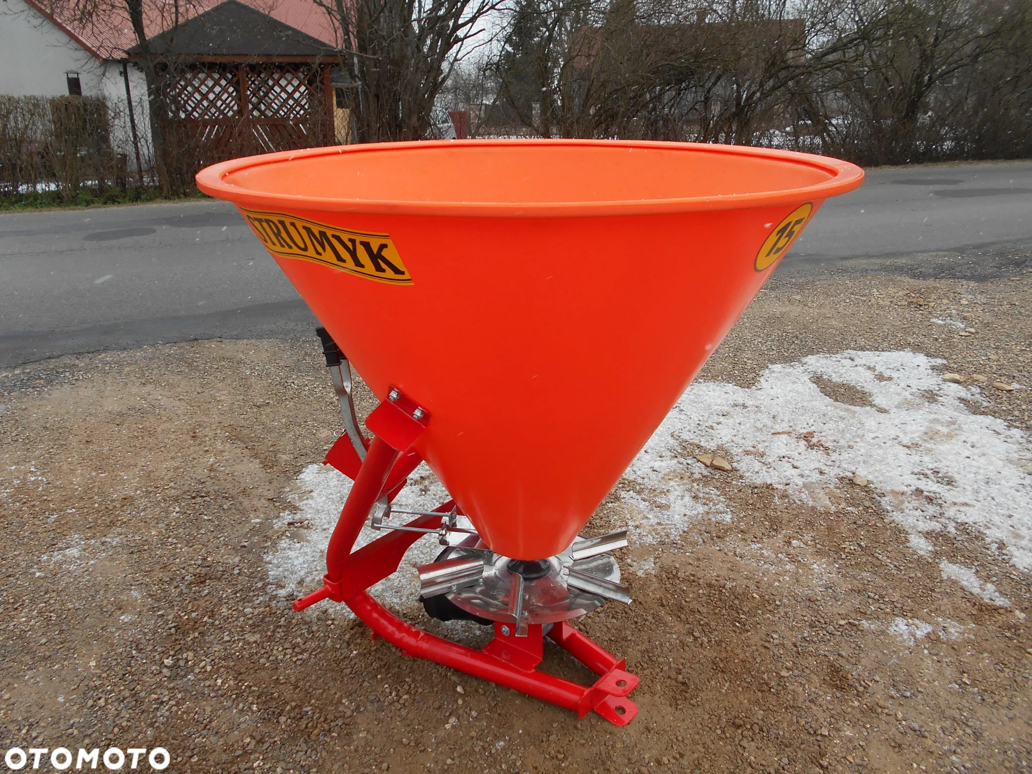 Rozsiewacz nawozów/ siewka / siewnik 200-500l LEJEK strumyk OD RĘKI - 7