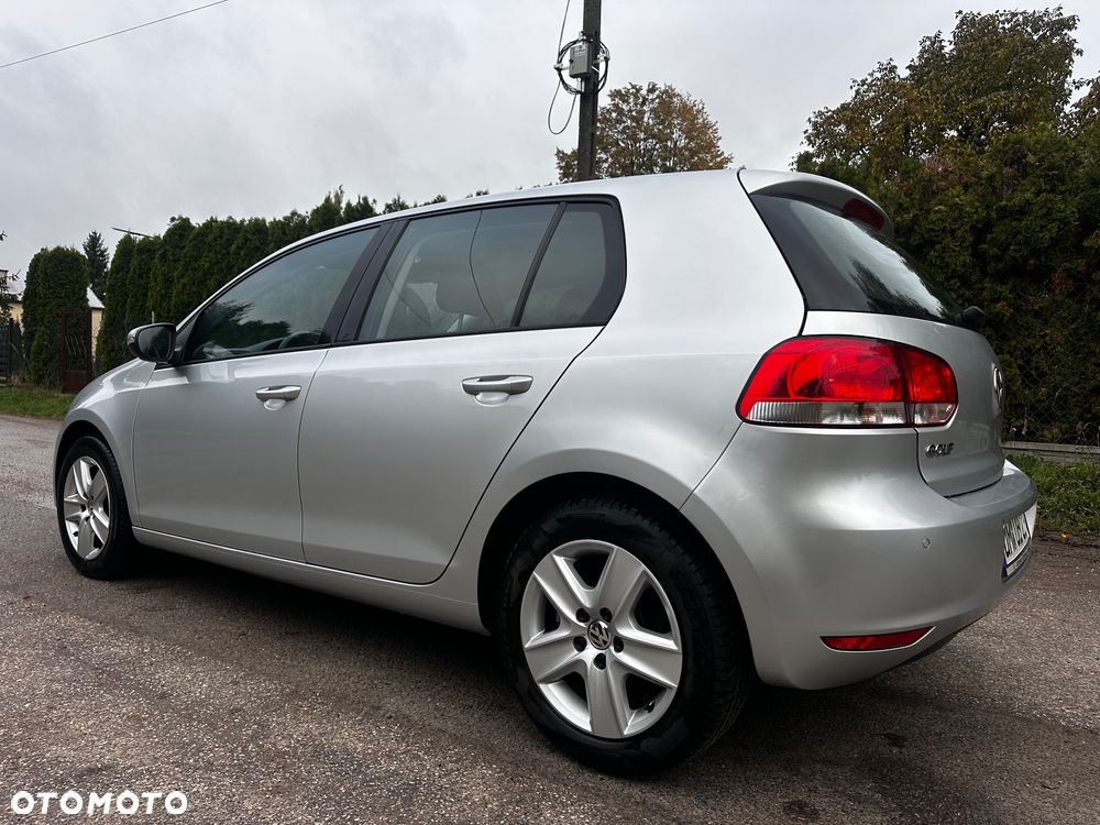 Volkswagen Golf 1.6 Comfortline - 4