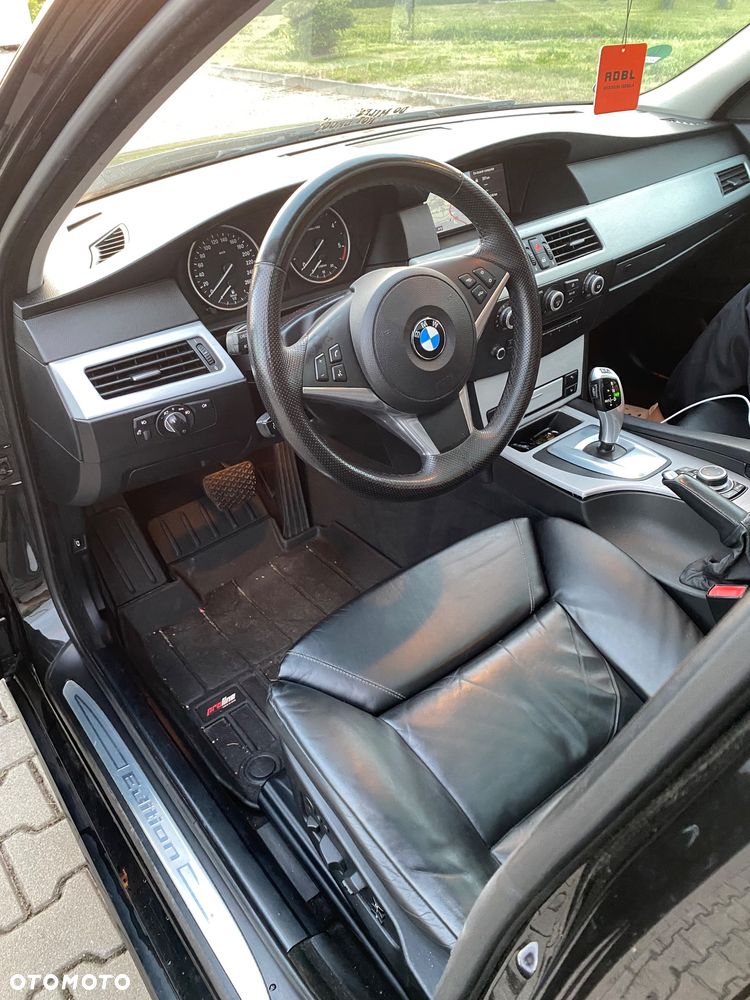 BMW Seria 5 525d Edition Exclusive - 16
