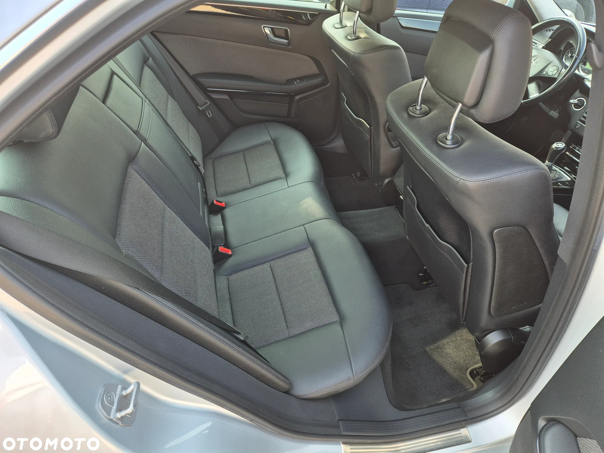 Mercedes-Benz Klasa E 200 CDI Avantgarde - 26