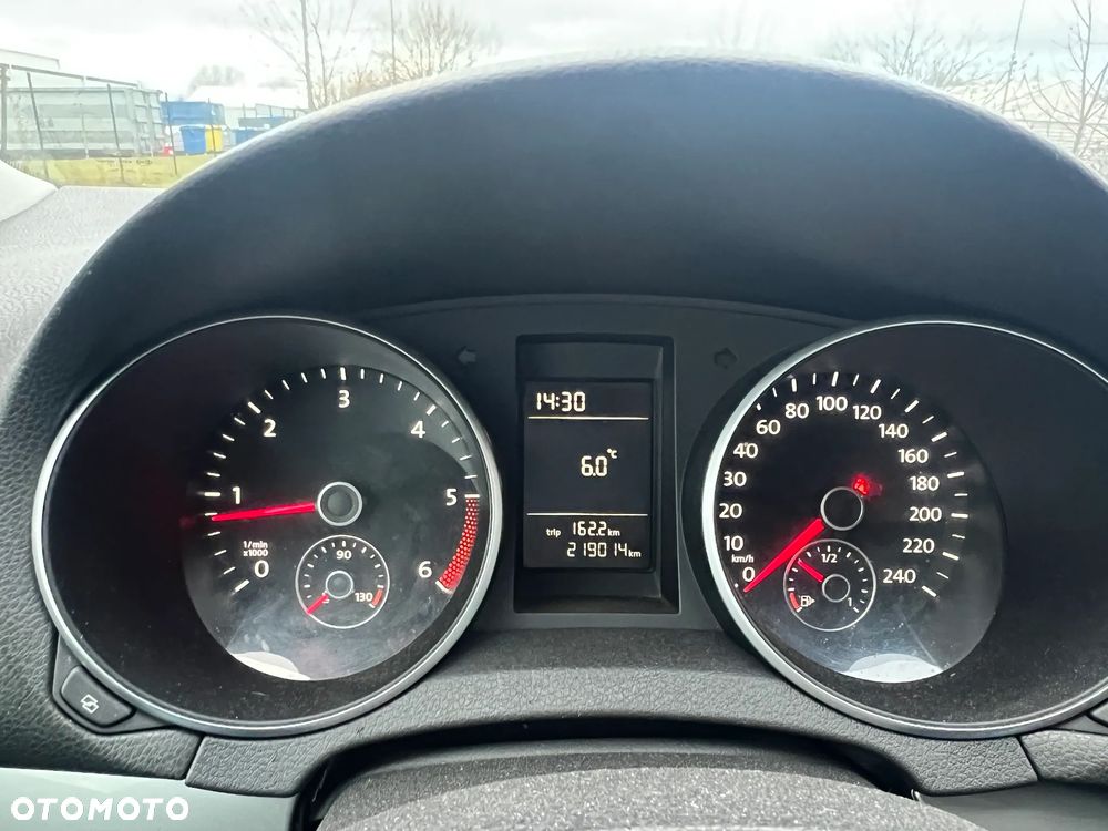 Volkswagen Golf - 16