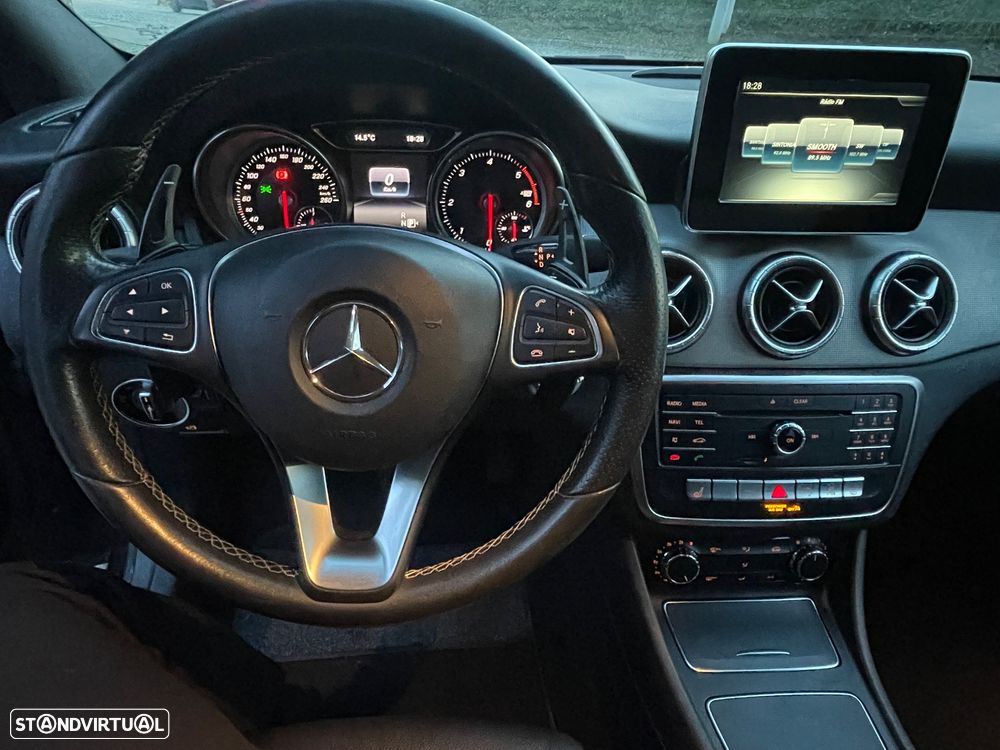 Mercedes-Benz CLA 180 - 22