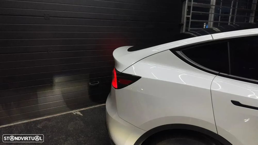 Tesla Model Y Long Range Dual Motor AWD - 7