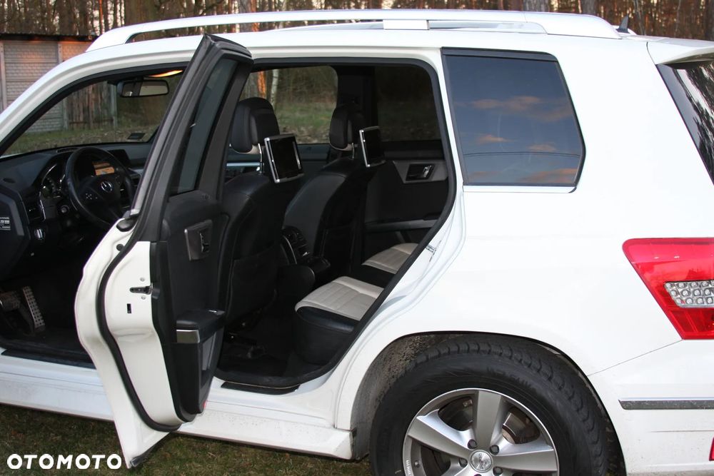 Mercedes-Benz GLK 350 4-Matic - 8