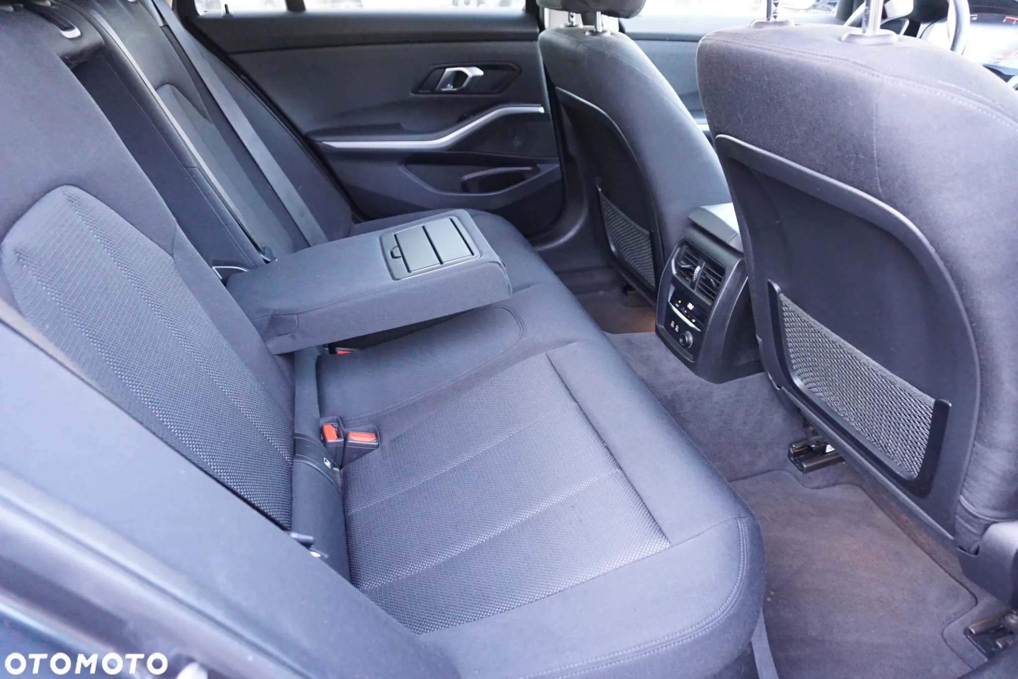 BMW Seria 3 320d Touring xDrive Sport Line - 16