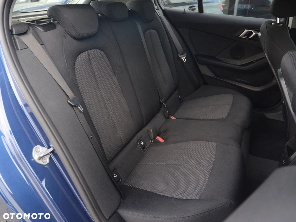 BMW Seria 1 118i Advantage - 25