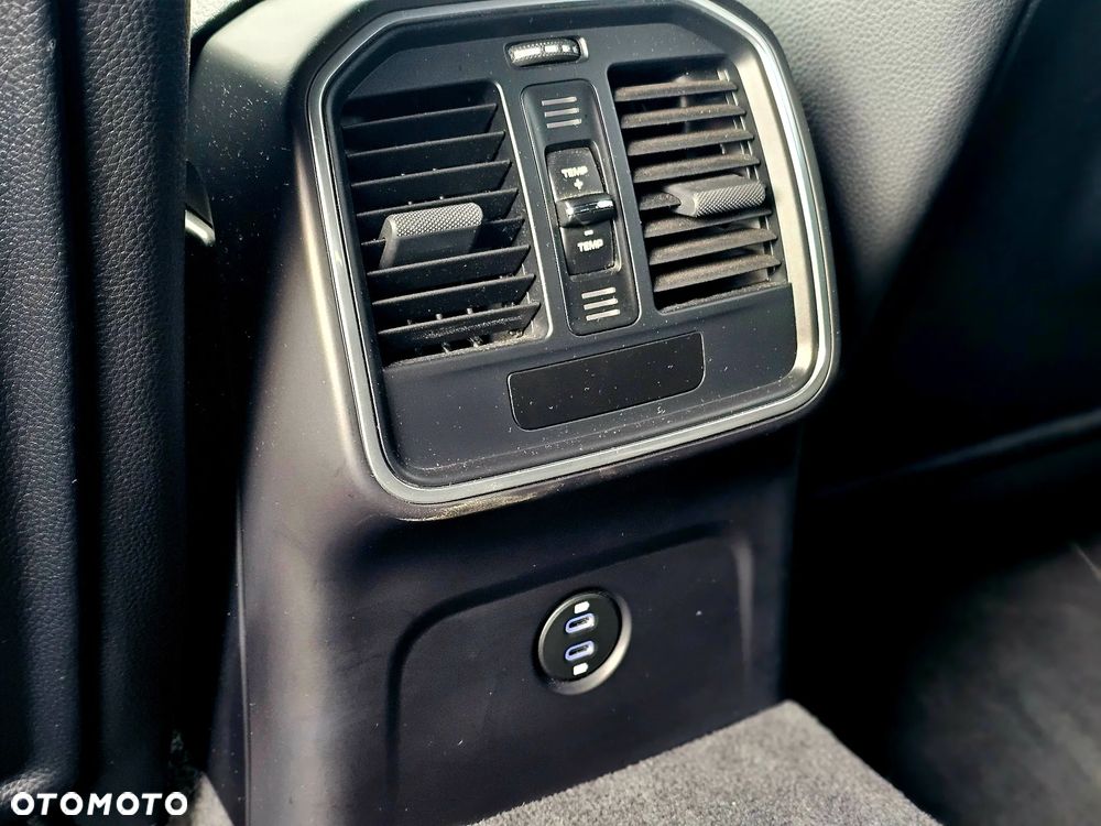 Porsche Macan Standard - 31