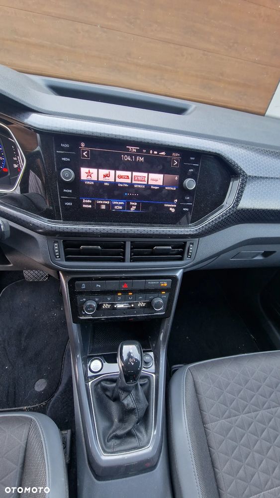 Volkswagen T-Cross - 13