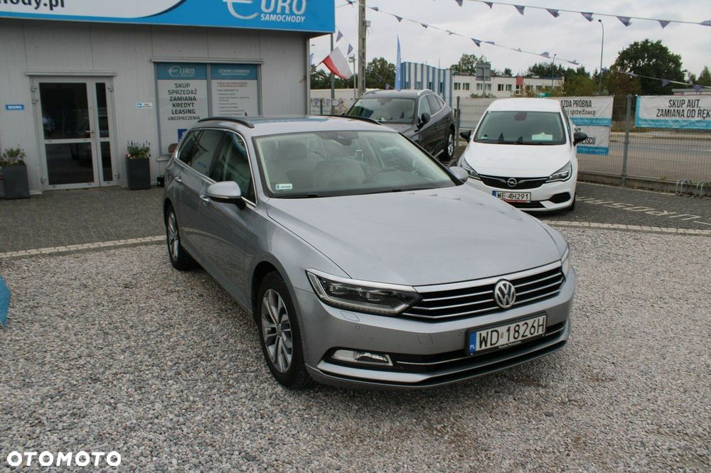 Volkswagen Passat - 4