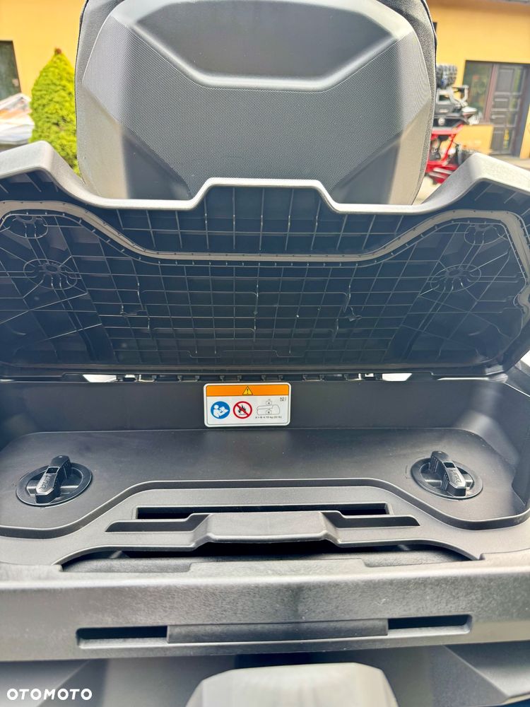 Can-Am Outlander Max - 13