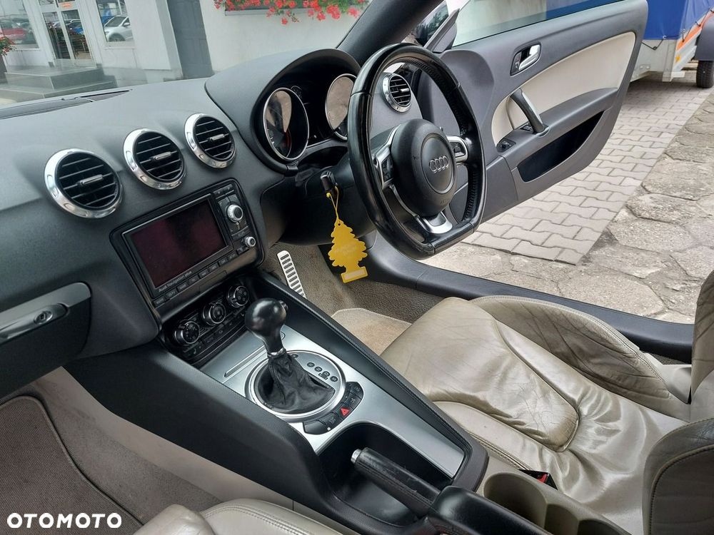 Audi TT Coupé - 13