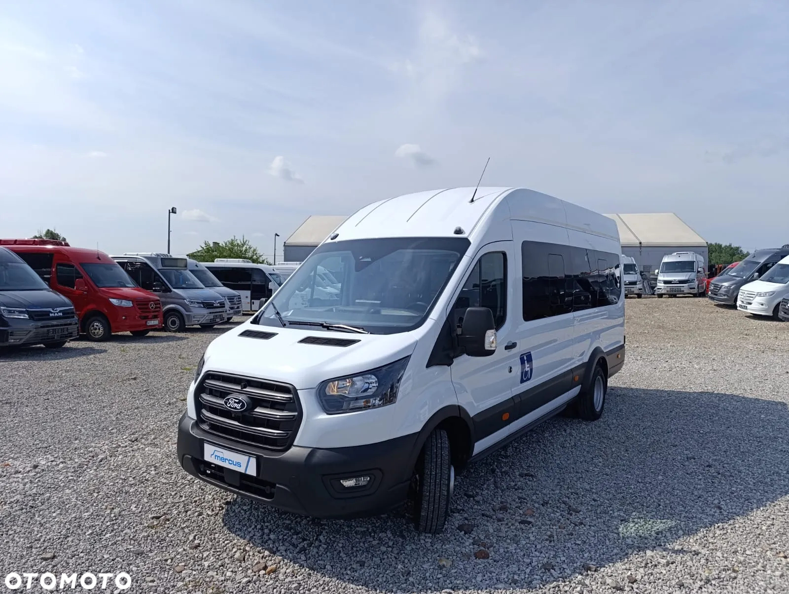 Ford Transit - 12