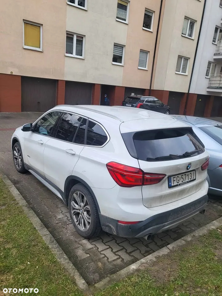 BMW X1 xDrive25i xLine sport - 6