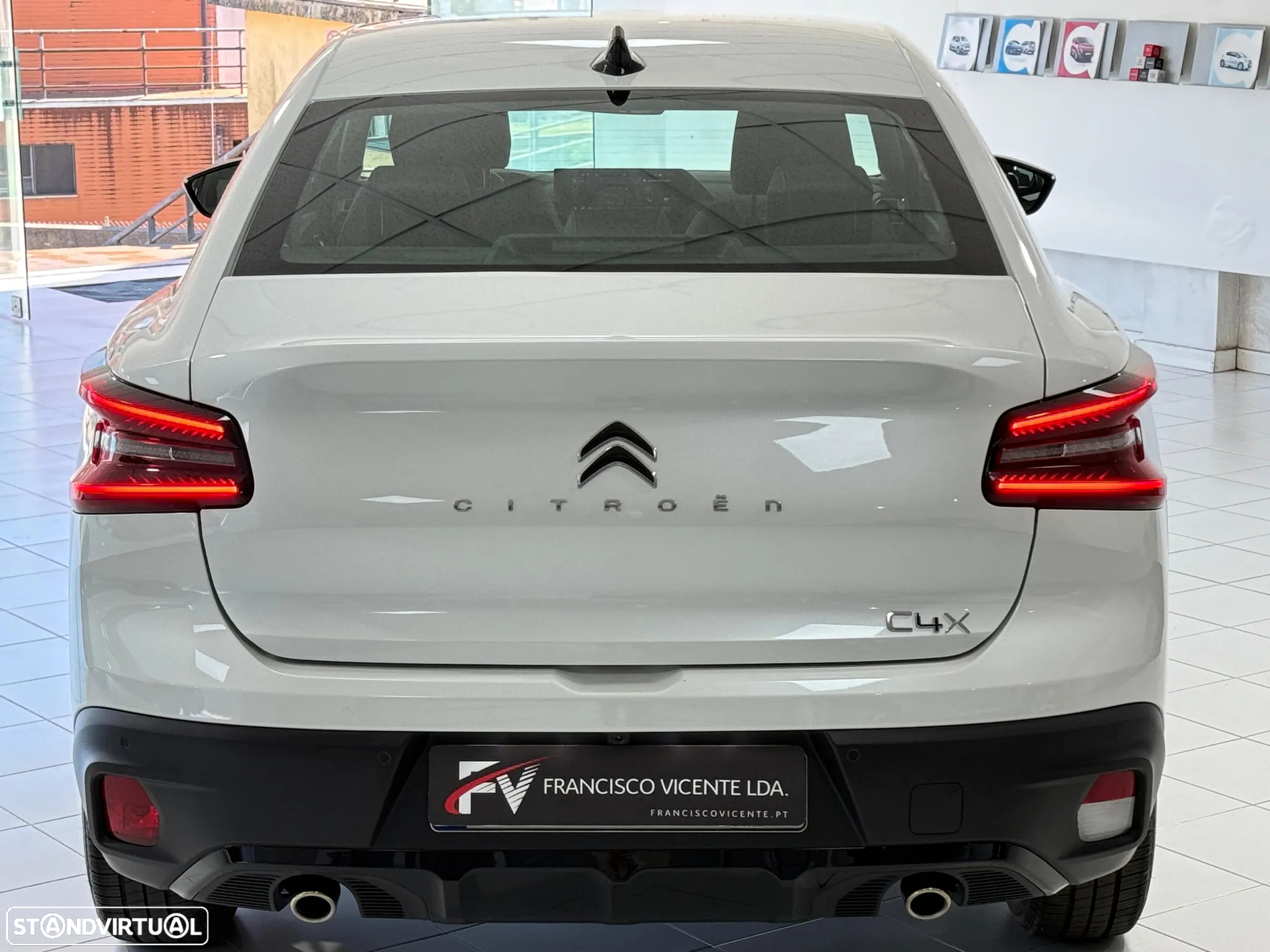 Citroën C4 X 1.2 PureTech Plus EAT8 - 45