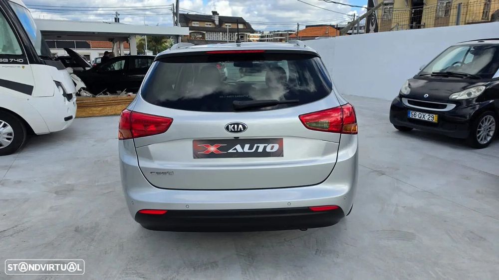 Kia Ceed SW 1.6 CRDi Prime - 24