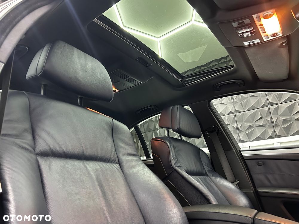 BMW Seria 5 530i Sport-Aut Edition Sport - 21