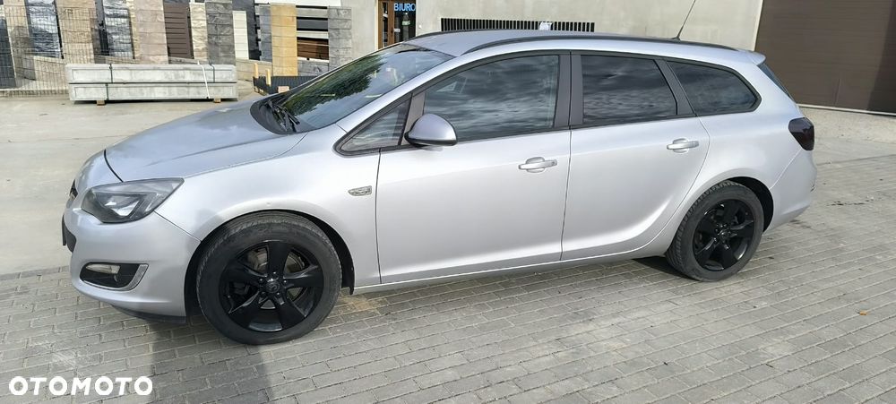 Opel Astra 2013 photo 5