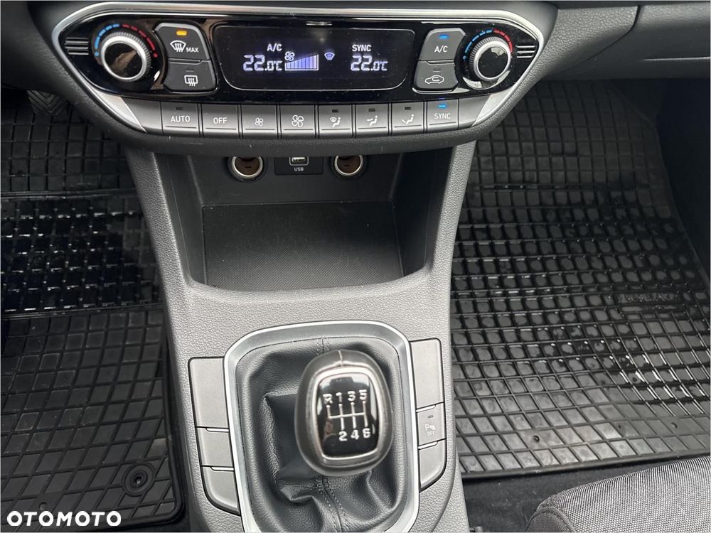 Hyundai i30 1.5 DPI Comfort - 16