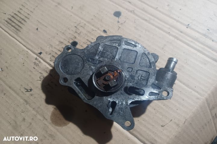 Pompa vacuum mecanica 03L145100F Volkswagen VW Passat B8 [2014 - 2020 - 1