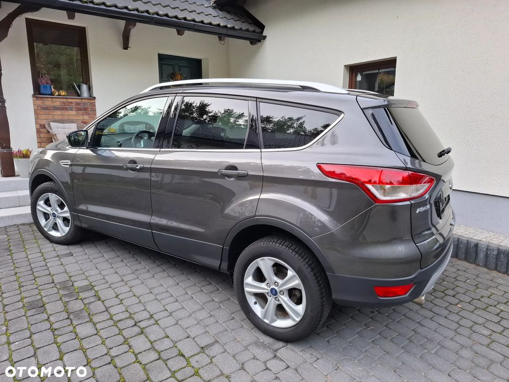 Ford Kuga 2.0 TDCi 2x4 Titanium - 7