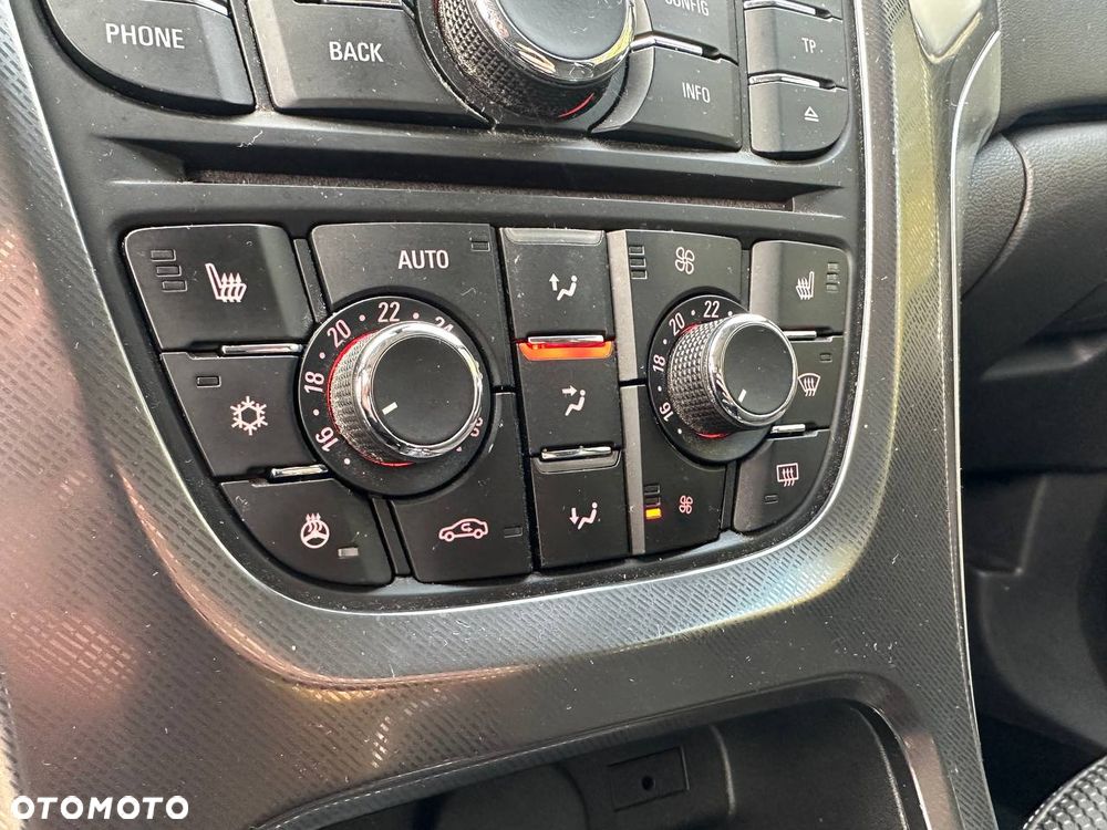 Opel Astra 1.4 Turbo Cosmo - 8