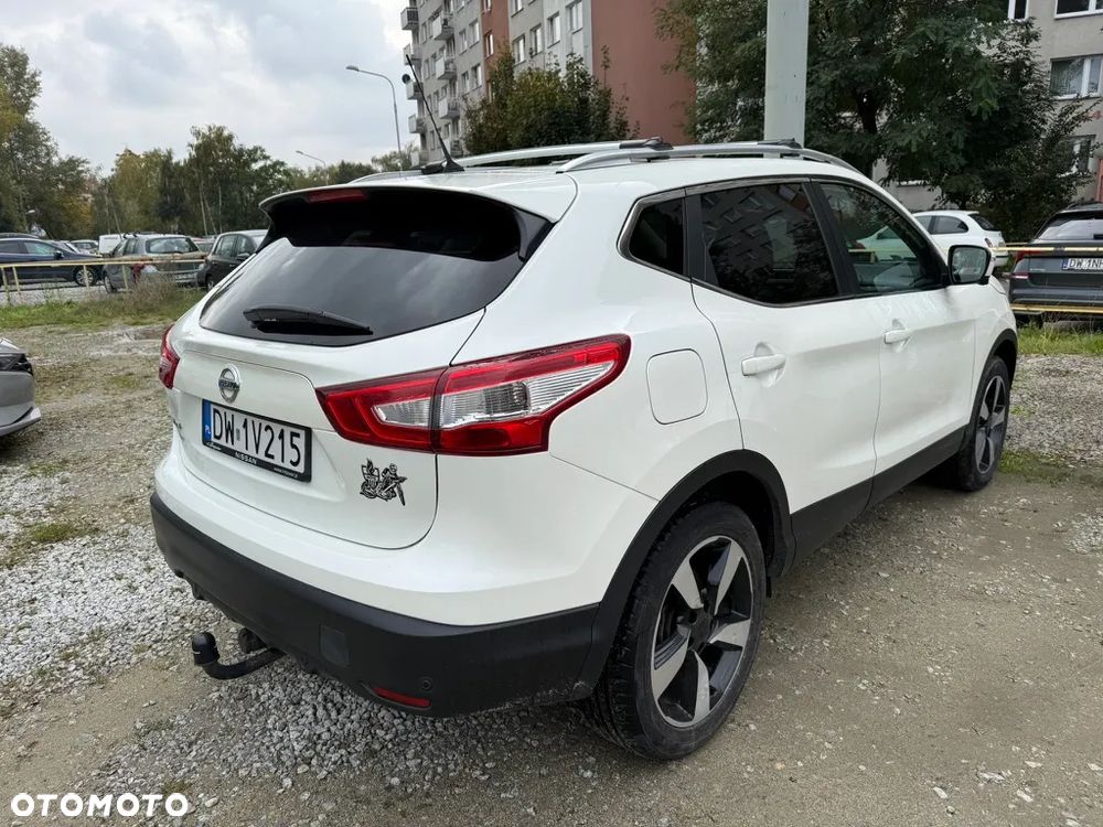 Nissan Qashqai 1.2 DIG-T N-Connecta EU6 - 6