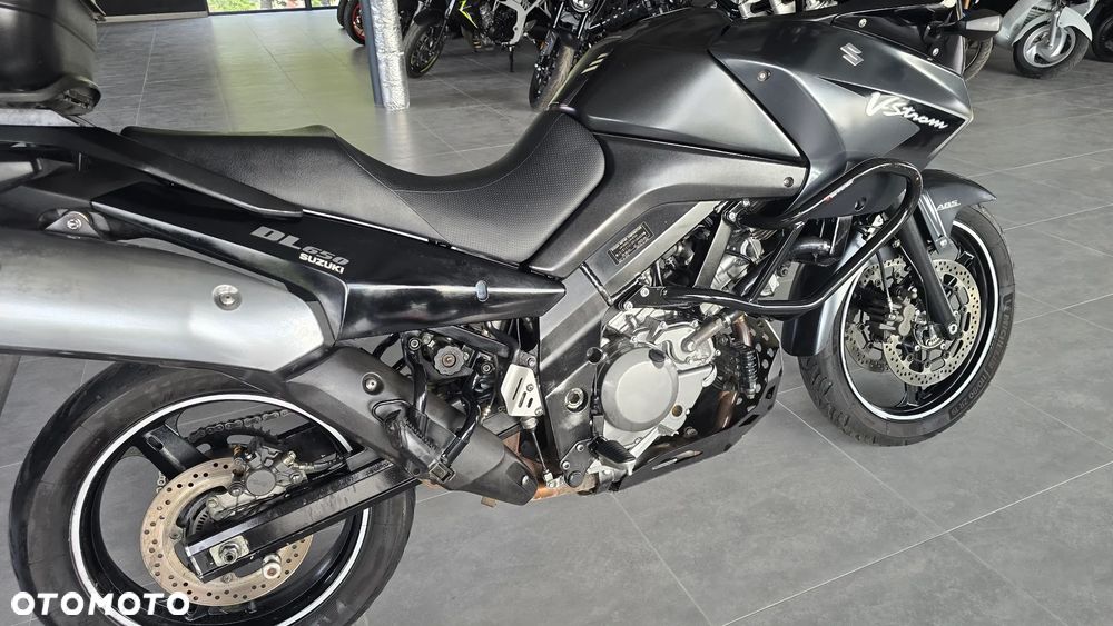 Suzuki V-STROM - 30
