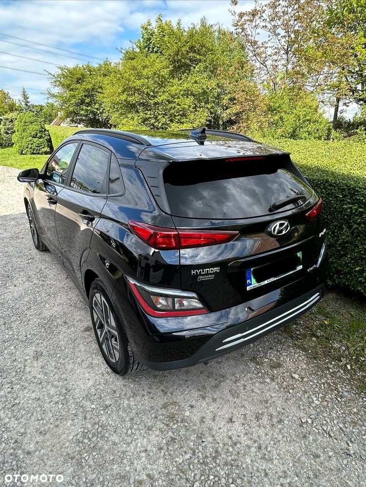 Hyundai Kona Select