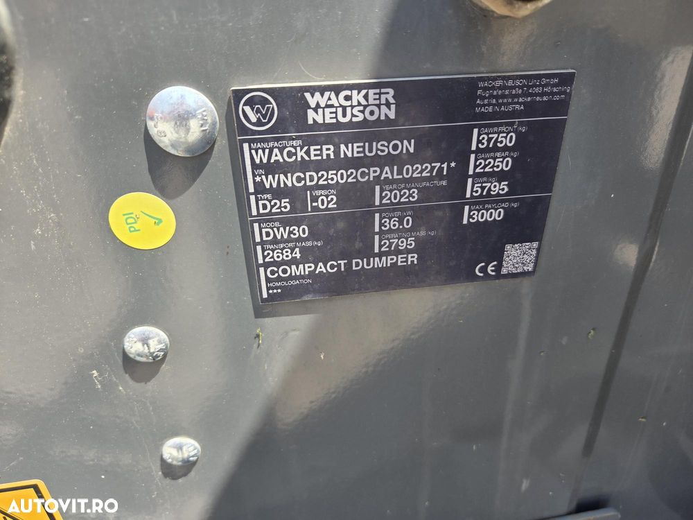 Wacker DUMPER 3 TONE, basculare LATARALA, CABINA cu aer conditionat, 2023, EX DEMO cu 152 ore, anv 98% ok, motor Perkins 50CP, lungime 3,7m, inaltime 2,8m, latime 1,8m, Masa operationala 5,8t, masa propie 2,8t, leasing 4 ani-CA NOU-PROMOTIE 26.900Eur+Tva - 13