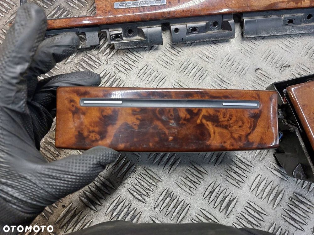 DEKORY LISTWY OZDOBNE KOMPLET AUDI A8 D3 4E0857951D 4E1857186H - 2