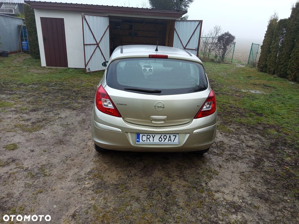 Opel Corsa - 4