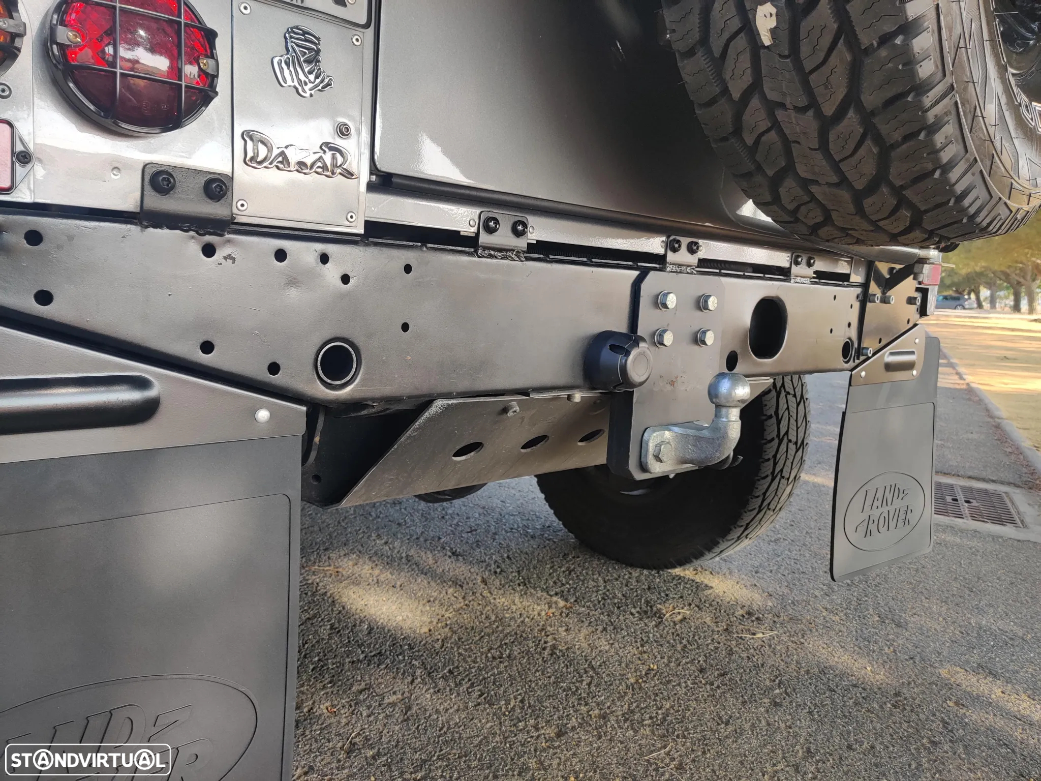 Land Rover Defender 90 2.5 TD5 Metal Top - 11