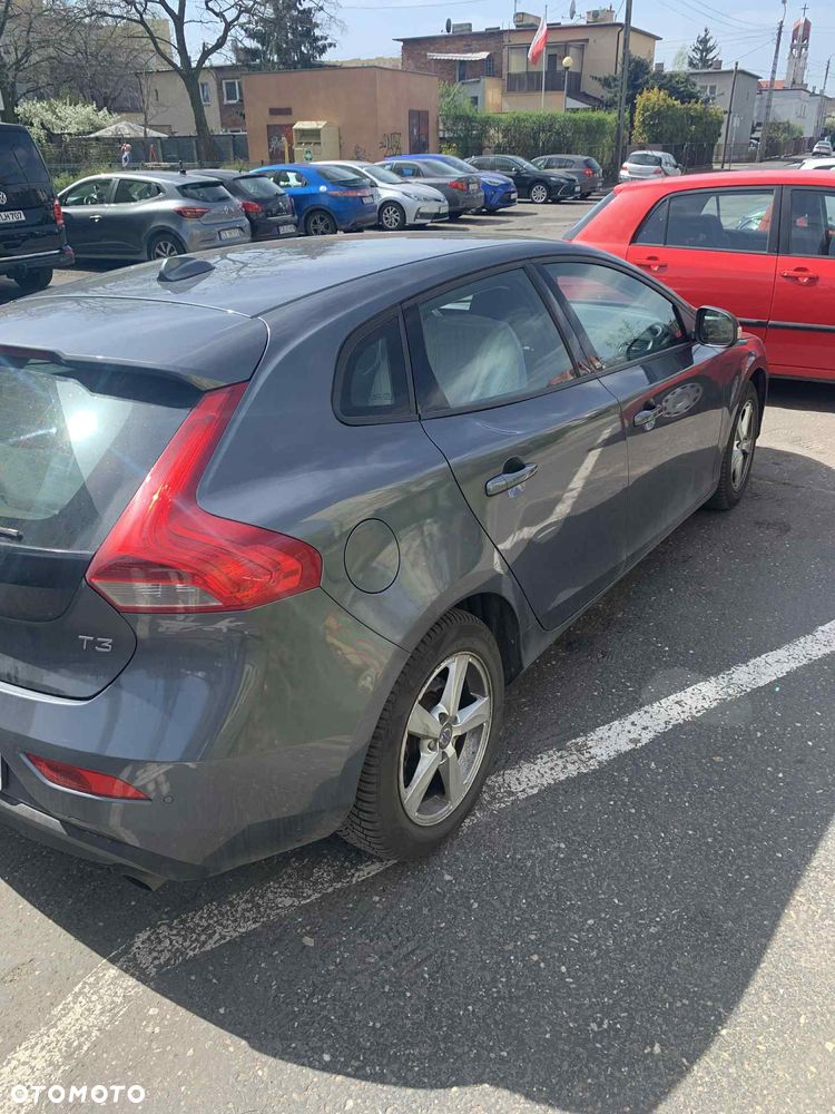 Volvo V40 T3 Base - 5