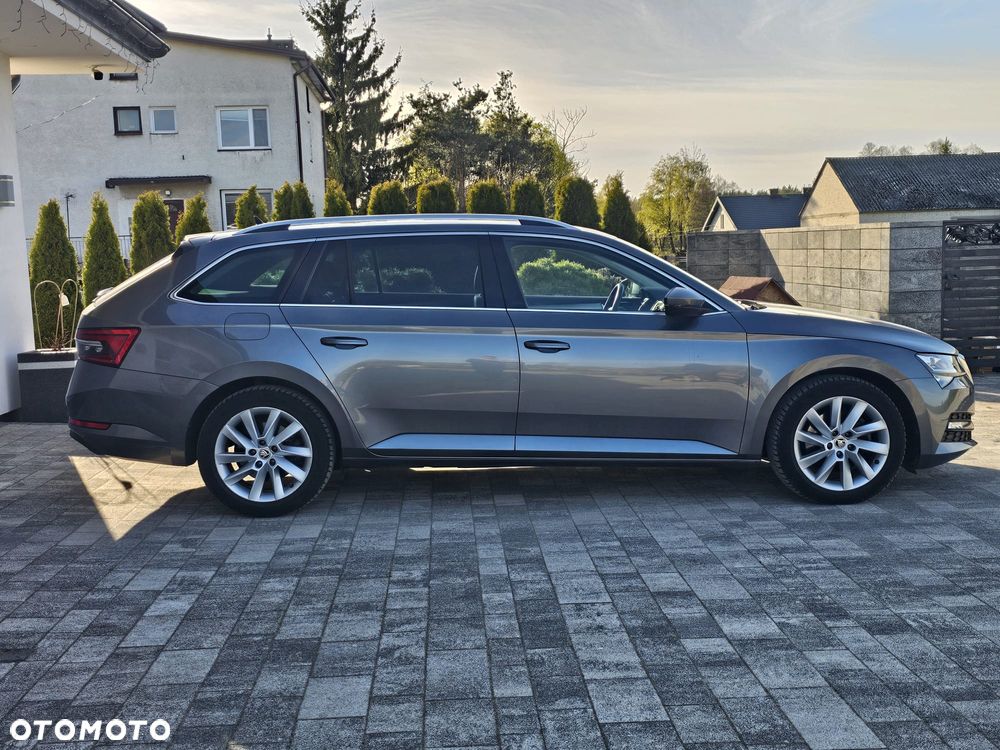 Skoda Superb 2.0 TDI SCR Ambition DSG - 4