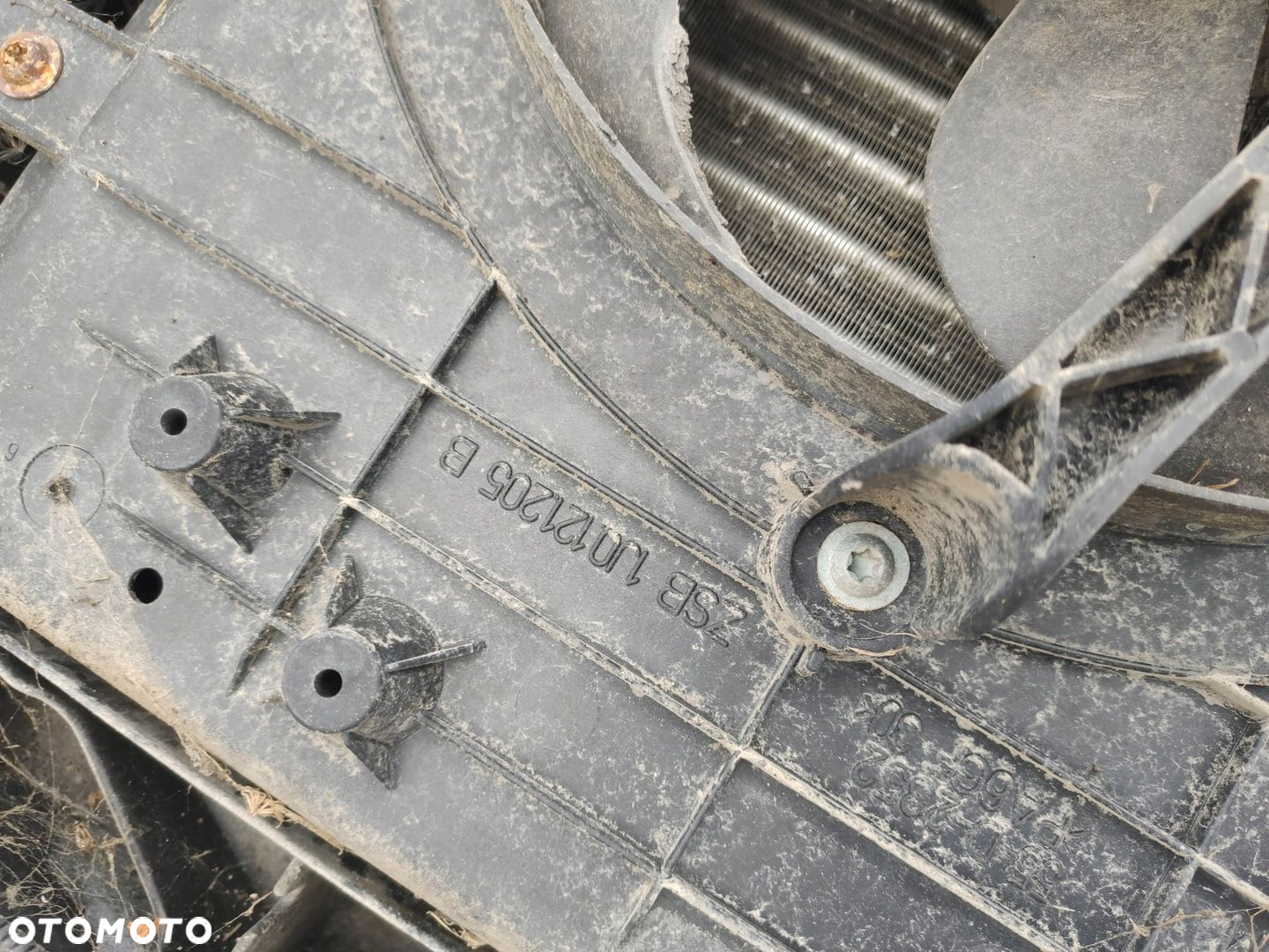 PAS PRZEDNI BELKA VW GOLF IV CHŁODNICE WENTYLATOR 1J0 - 8