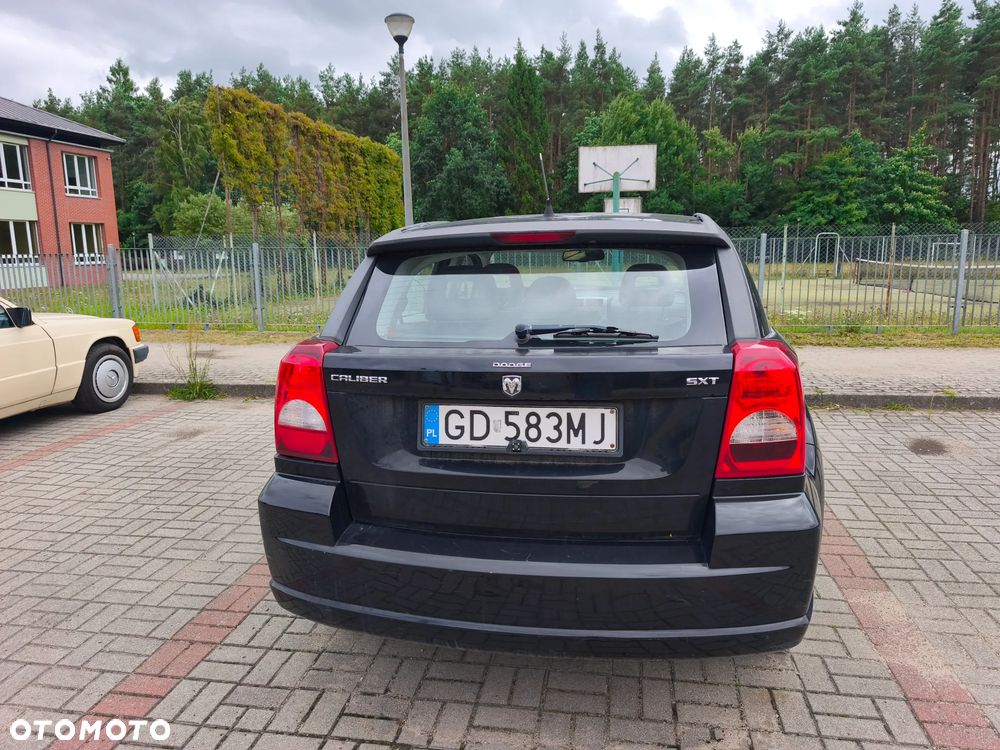 Dodge Caliber 1.8 SE - 2