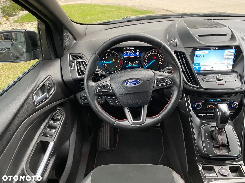 Ford Kuga 2.0 TDCi 4x4 ST-Line - 14