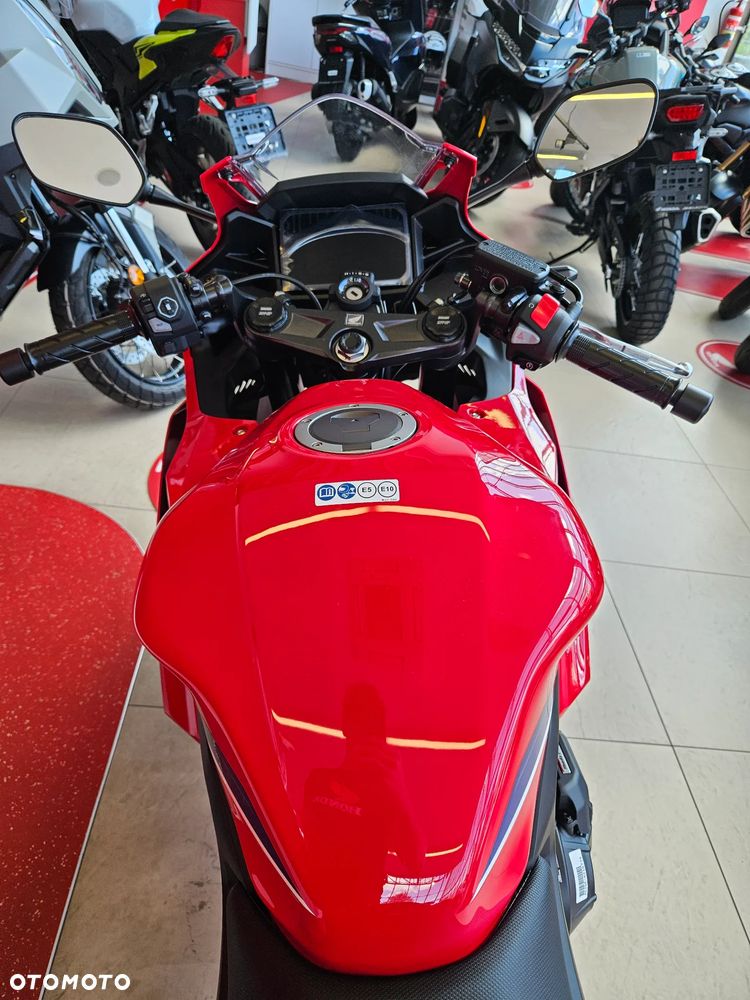 Honda CBR - 18