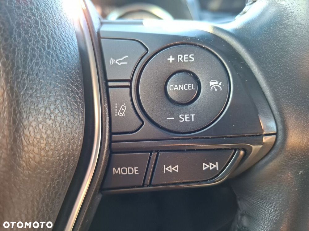 Toyota Camry 2.5 Hybrid Comfort CVT - 22