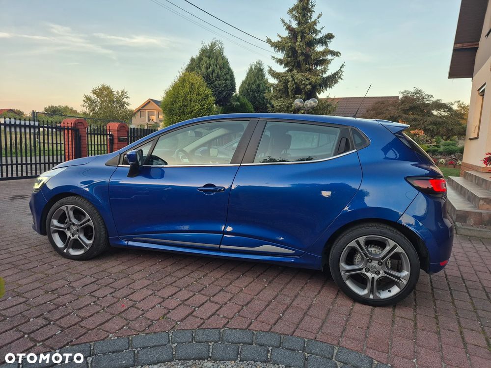 Renault Clio - 12