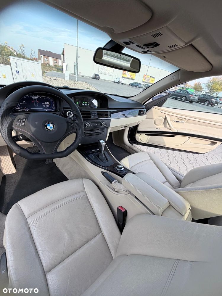 BMW Seria 3 320d - 15