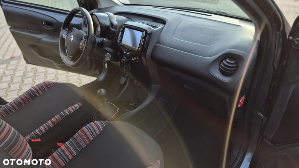 Citroën C1 1.0 VTi Shine EU6 - 18