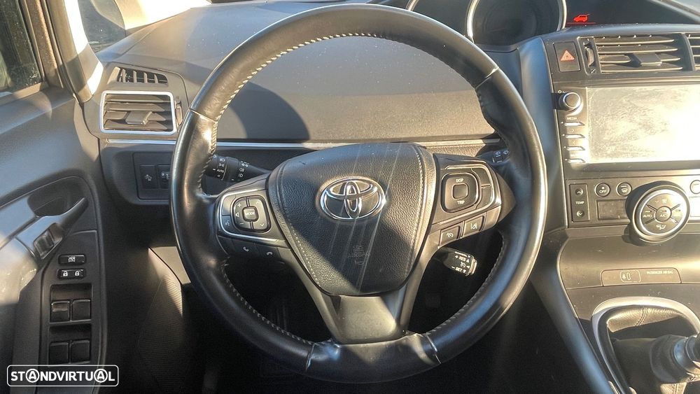 Toyota Verso 1.6 D-4D Comfort - 8