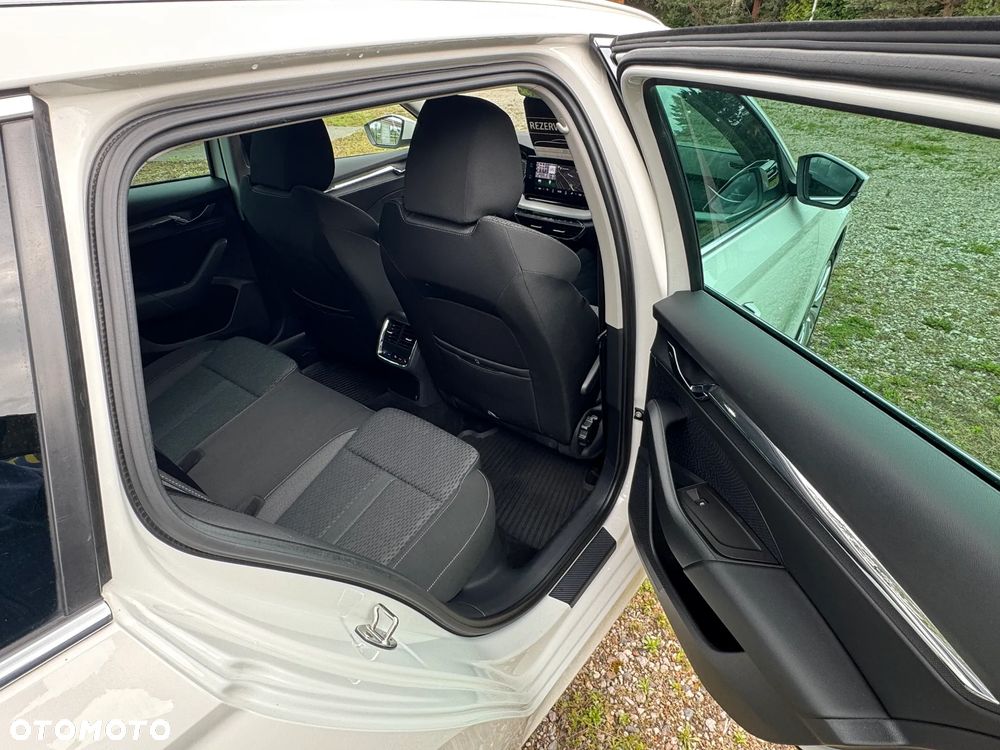 Skoda Octavia 2.0 TDI 4x4 Style DSG - 29