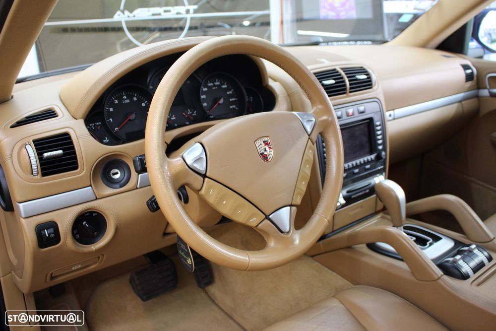 Porsche Cayenne Tiptronic - 22